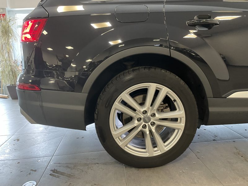 AUDI Q7 2018