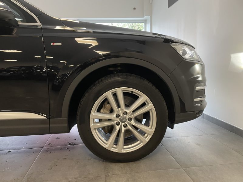 AUDI Q7 2018