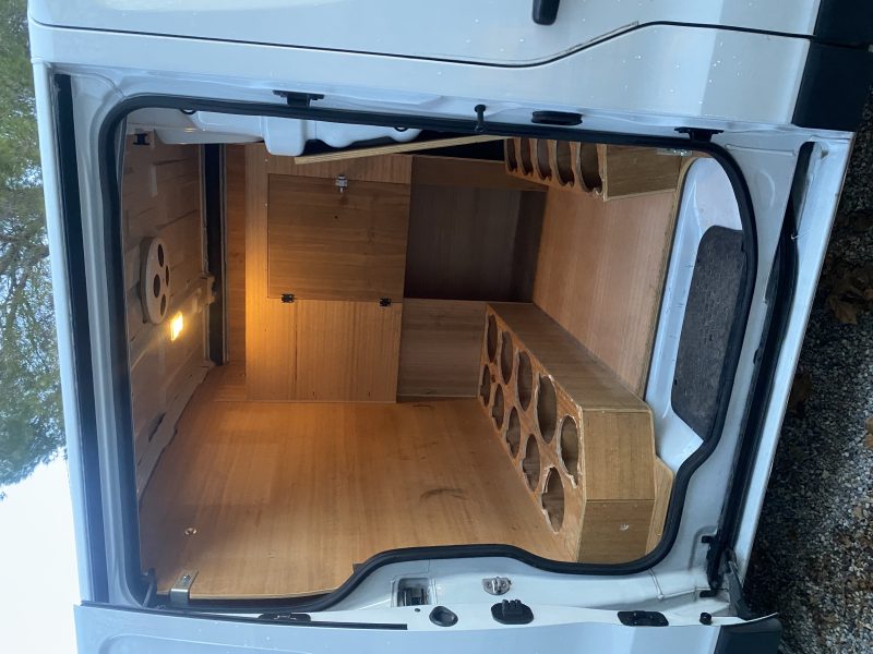 RENAULT TRAFIC 2020