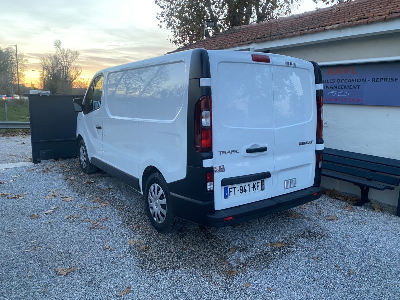 RENAULT TRAFIC 2020