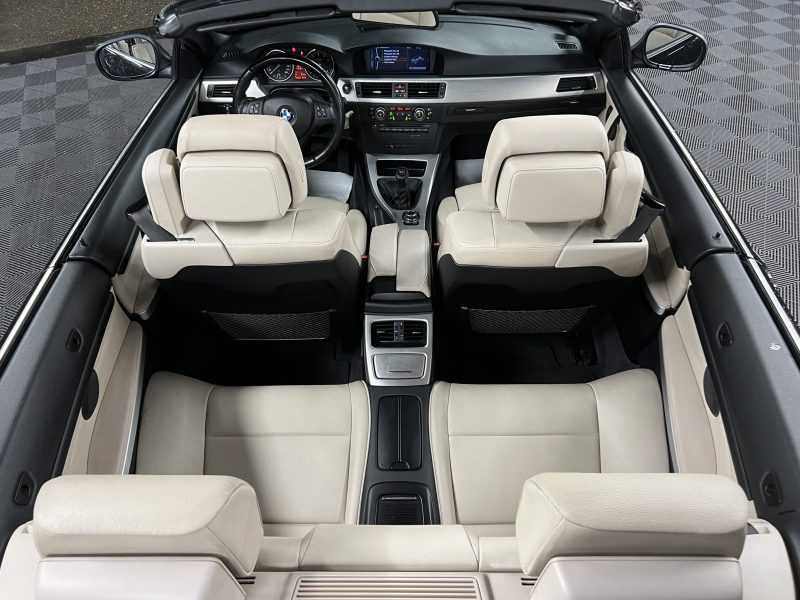 BMW SERIE 3 E93 PHASE 2 CABRIOLET LUXE 325i 3.0 6 CYLINDRES 211 / INTERIEUR CUIR GPS - GARANTIE 1 AN