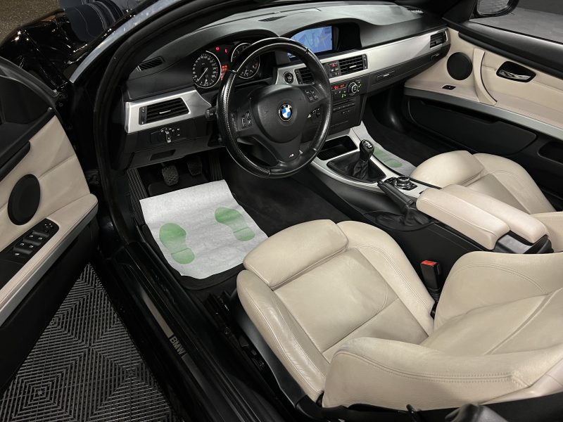 BMW SERIE 3 E93 PHASE 2 CABRIOLET LUXE 325i 3.0 6 CYLINDRES 211 / INTERIEUR CUIR GPS - GARANTIE 1 AN