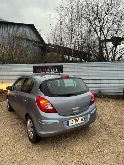 OPEL CORSA D 2010