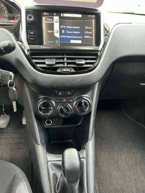 PEUGEOT 208 I 2013