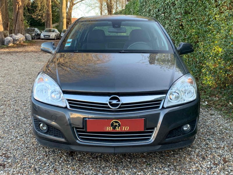 OPEL ASTRA 2010 1.7 CDTI (110Cv)