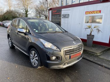 PEUGEOT 3008 2015