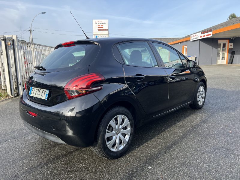 PEUGEOT 208 2018