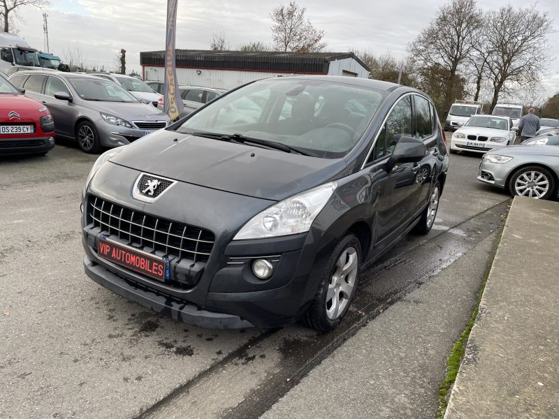 PEUGEOT 3008 2012