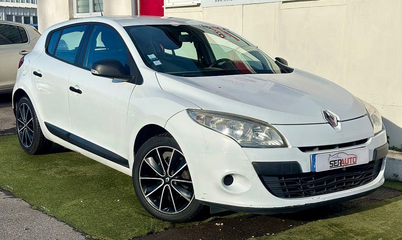 RENAULT MEGANE 2010