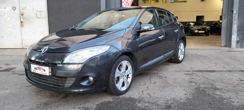 Renault Mégane III 1.5 dCi 106ch, *Idéale jeune conducteur*, *Consomme très peu*