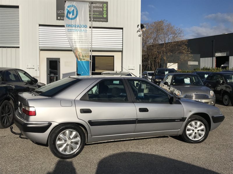 CITROEN XANTIA II - 5 PORTES - 2.0 HDI 90cv - DANS L'ÉTAT AVEC CONTROLE TECHNIQUE = OK