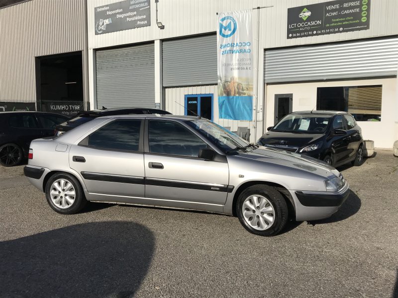 CITROEN XANTIA II - 5 PORTES - 2.0 HDI 90cv - DANS L'ÉTAT AVEC CONTROLE TECHNIQUE = OK