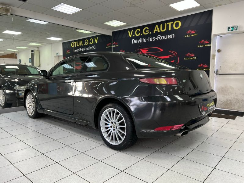 ALFA ROMEO GT 1.9 JTD M-JET 150 DISTINCTIVE