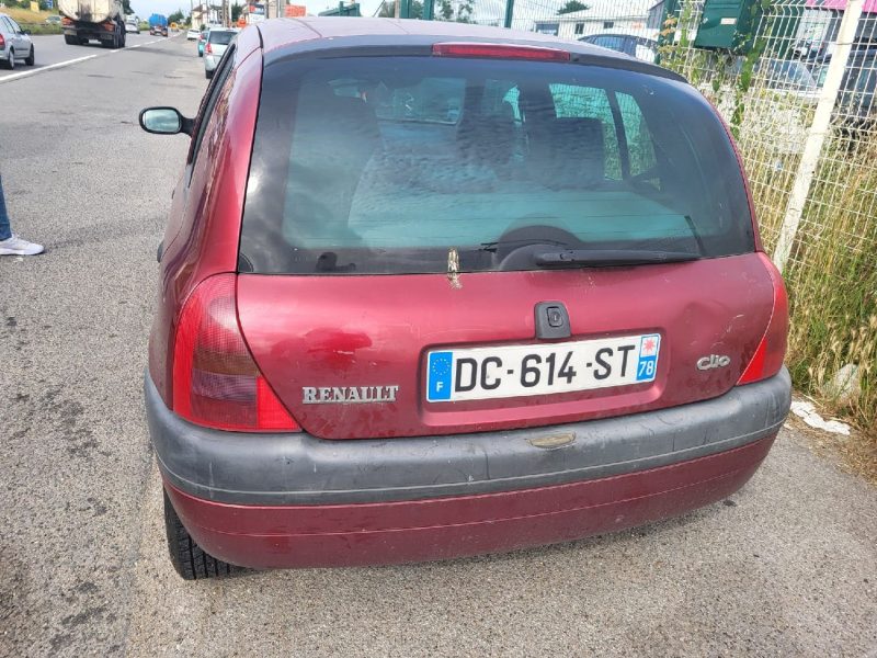 RENAULT CLIO II 2000