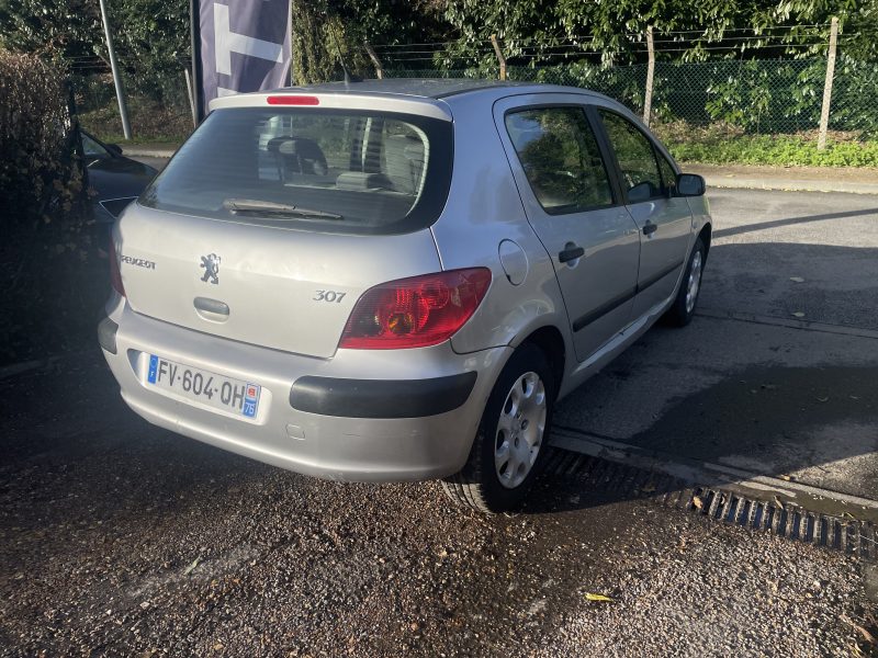 PEUGEOT 307 1.4i 75CV