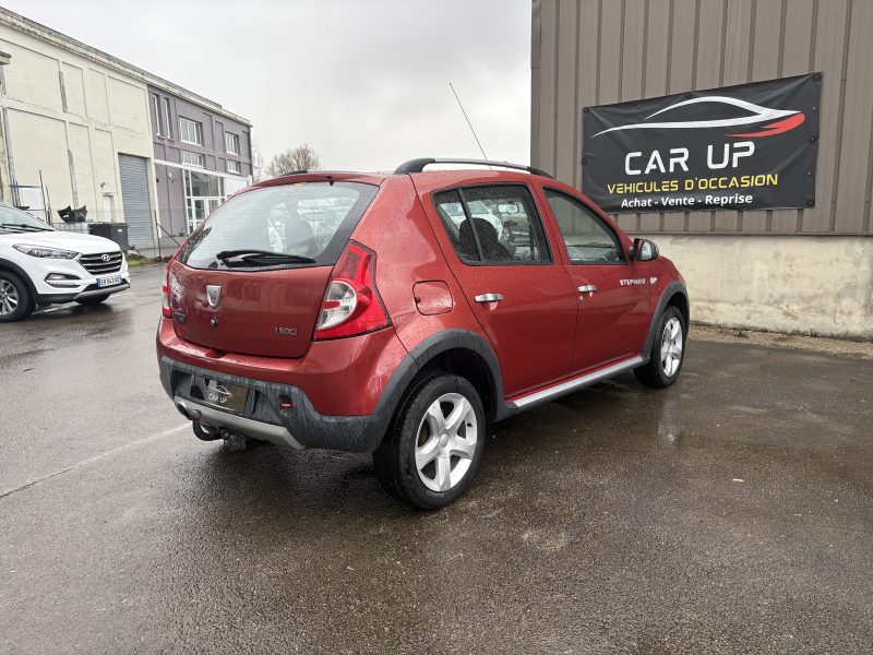 DACIA SANDERO 2010