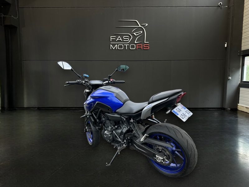 YAMAHA MT07 2021