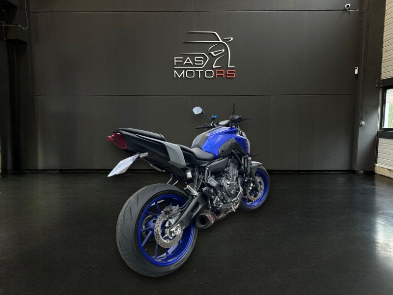 YAMAHA MT07 2021