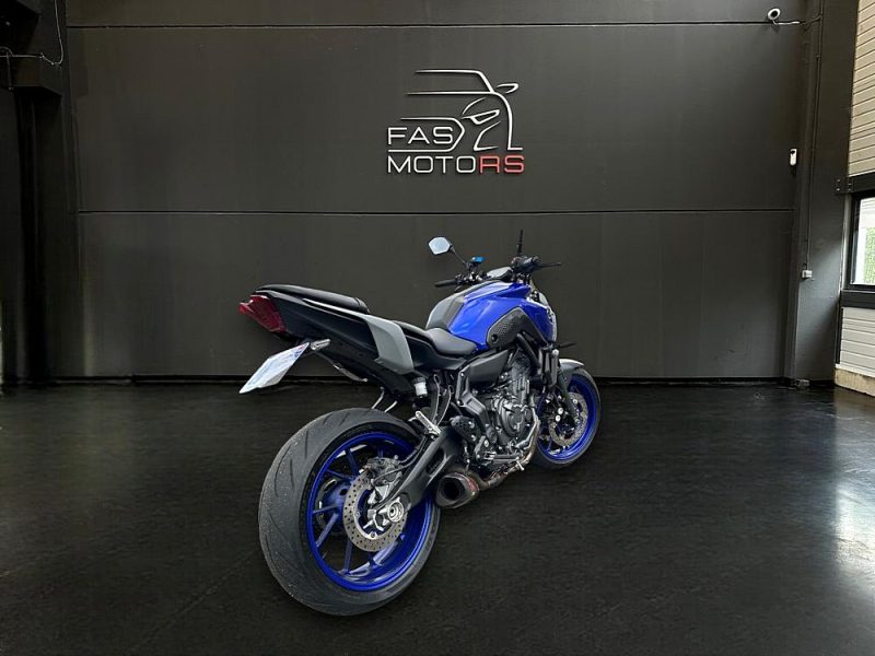 YAMAHA MT07 2021