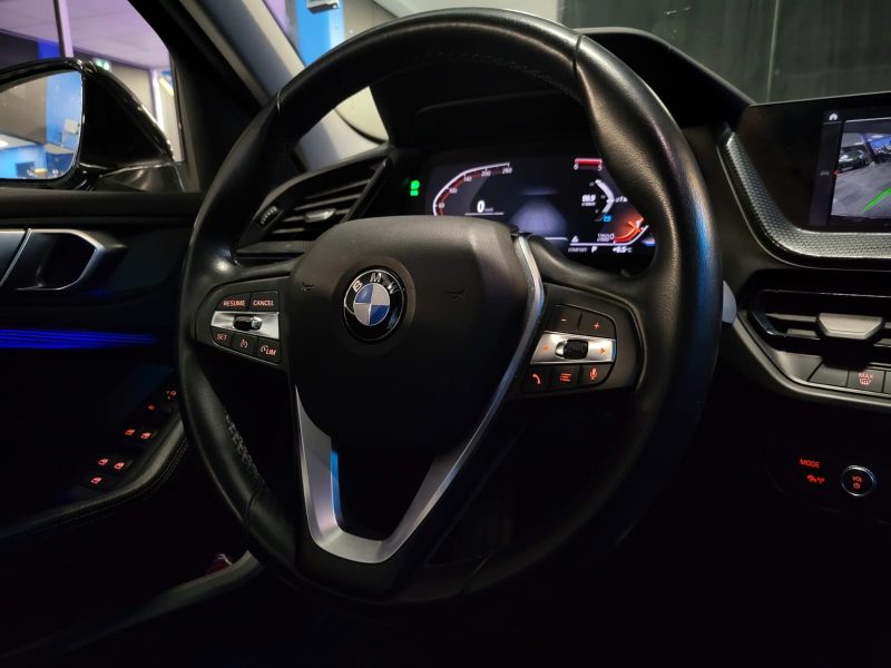 BMW SERIE 1 116d 116cv LUXURY / CARPLAY+VIRTUAL COCKPIT+CAMERA DE RECUL+LUMIERE D'AMBIANCE+PARK ASSI