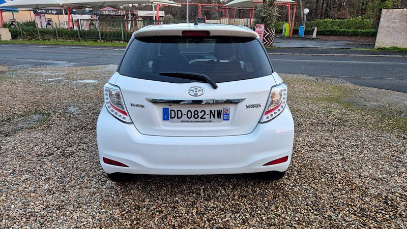 TOYOTA YARIS 2014