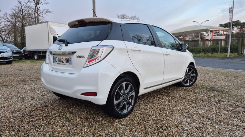 TOYOTA YARIS 2014