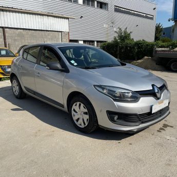 RENAULT MEGANE III LIFE ECO2  3 mois GARANTIE