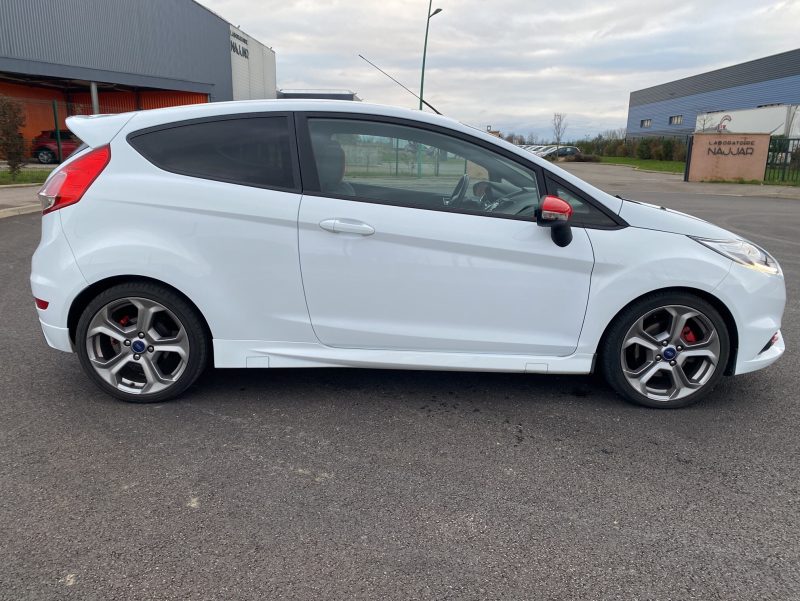 FORD FIESTA ST 1.6 L EcoBoost 182 ch, Sièges Recaro, Sièges chauffants