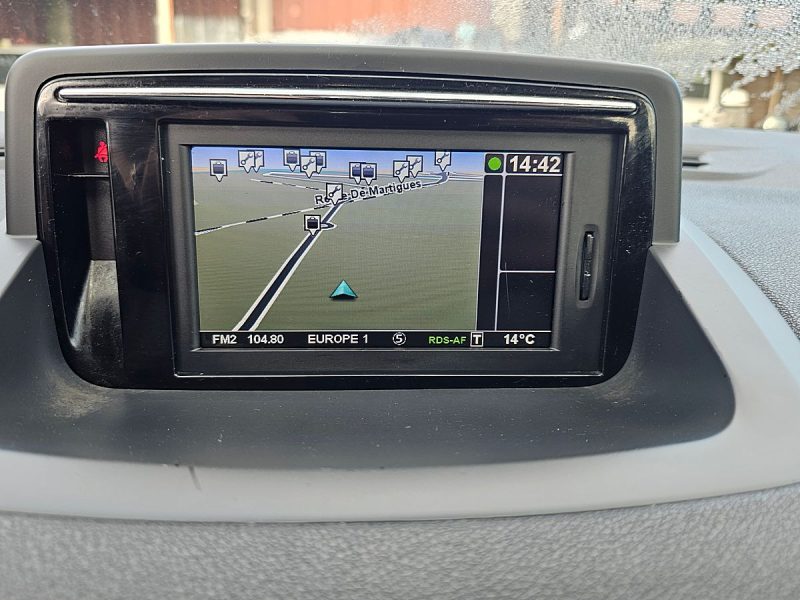 RENAULT MEGANE  COUPE 1.5 DCI 90 CH TOMTOM GPS 