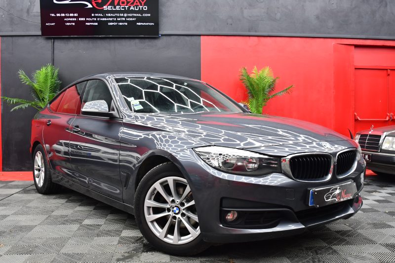 B.M.W. SERIE 3 2015