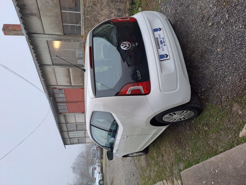 VOLKSWAGEN UP! 2013