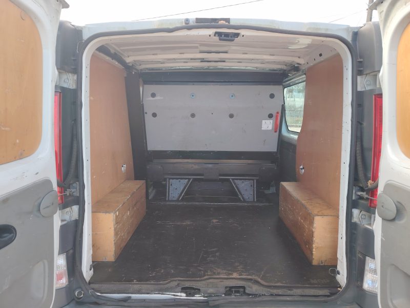 RENAULT TRAFIC 2012