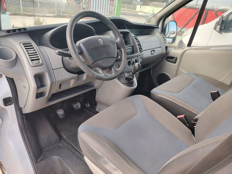 RENAULT TRAFIC 2012