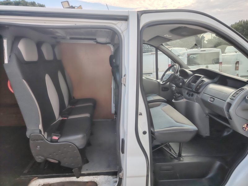 RENAULT TRAFIC 2012