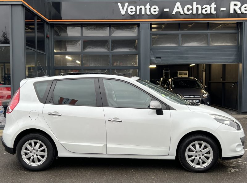 RENAULT SCENIC 3 III 15TH ANNIVERSAIRE 1.5 DCI 110 Cv 1ERE MAIN / GPS TOIT OUVRANT - GARANTIE 1 AN