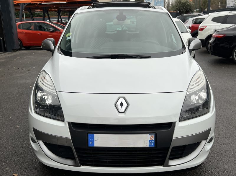 RENAULT SCENIC 3 III 15TH ANNIVERSAIRE 1.5 DCI 110 Cv 1ERE MAIN / GPS TOIT OUVRANT - GARANTIE 1 AN