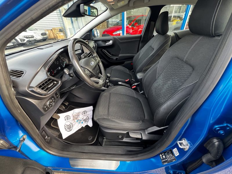 FORD PUMA 1.5 EcoBlue 120 ch titanium