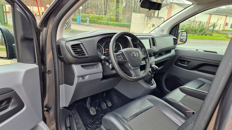 TOYOTA PROACE 2019