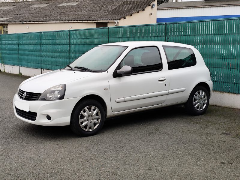 RENAULT CLIO 2012