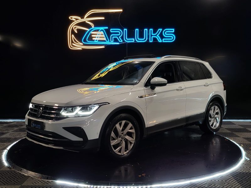 VOLKSWAGEN TIGUAN 2.0 TDI 150cv DSG7 ELEGANCE / TOIT OUVRANT / LUMIERE D'AMBIANCE / CARPLAY