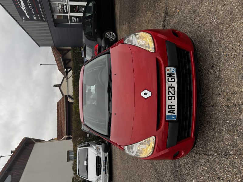 RENAULT CLIO 2010