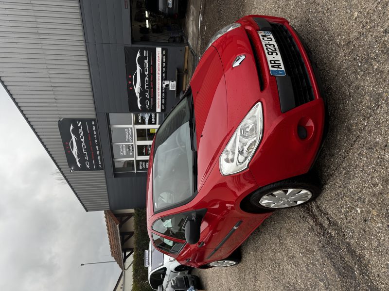 RENAULT CLIO 2010