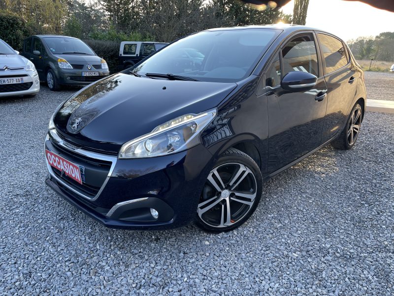 PEUGEOT 208 2016