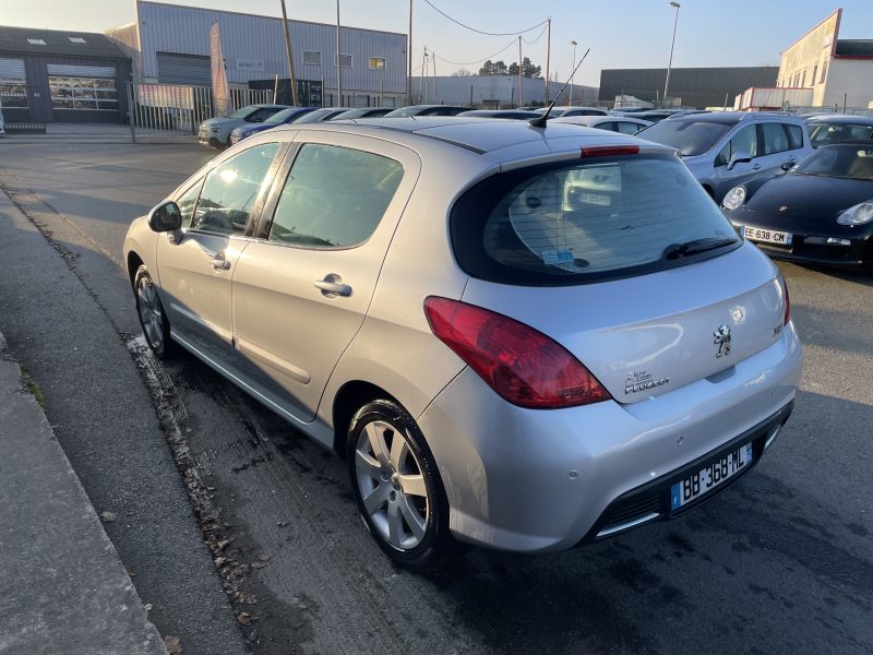 PEUGEOT 308 2009