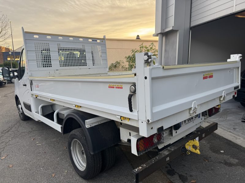 RENAULT MASTER III Camion plate-forme/ChÃ¢ssis 2021