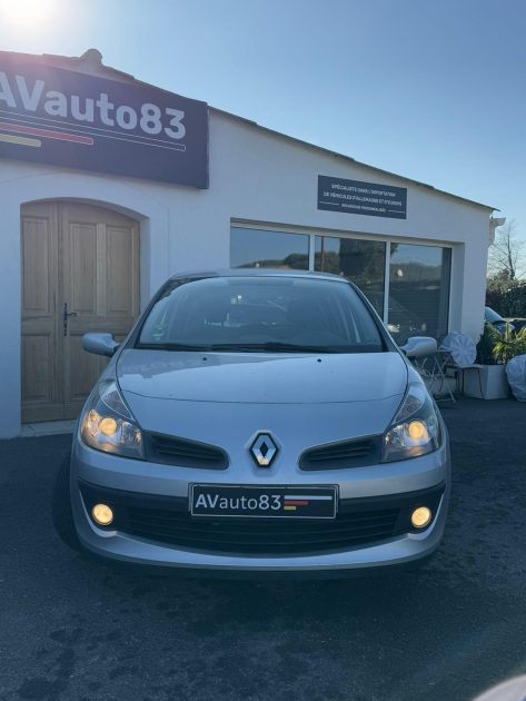 RENAULT  CLIO Dynamique 2006 1.6 16v 88cv