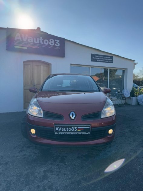 RENAULT  CLIO 3 RipCurl 2007 1.6 16v 88cv / Distribution Neuve / CT OK / Révisée 