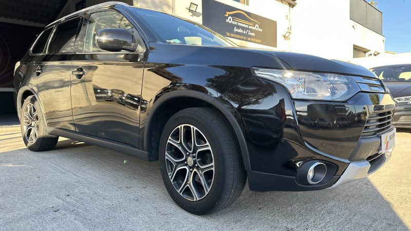 MITSUBISHI OUTLANDER 2015