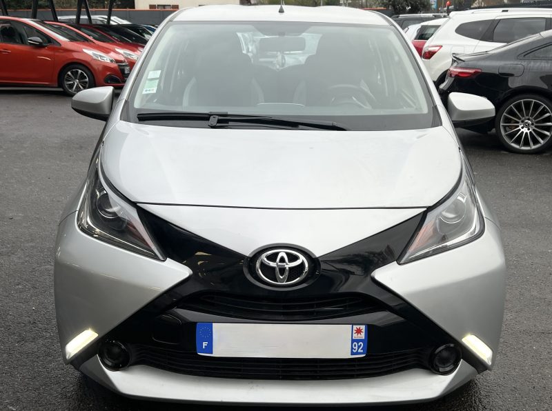 TOYOTA AYGO II 1.0 VVT-i 69 PREMIERE MAIN 5 330 Kms BOITE AUTOMATIQUE CAMERA RECUL - GARANTIE 1 AN