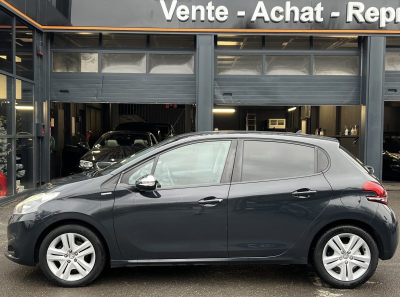 PEUGEOT 208 PHASE 2 STYLE 1.2 82 Cv 5 PORTES ECRAN TACTILE REGULATEUR CRIT AIR 1 - GARANTIE 1 AN